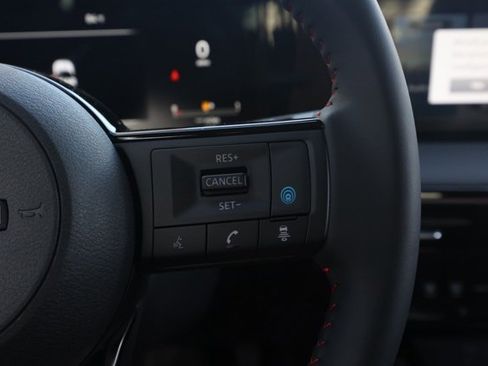 New 2025 Nissan Kicks SR image 27