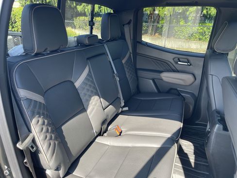 New 2025 GMC Canyon Denali w/ LPO, Denali Black Edition AWD/4WD image 63