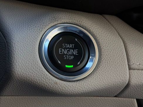 Used 2022 Buick Envision Avenir w/ Technology Package II image 26