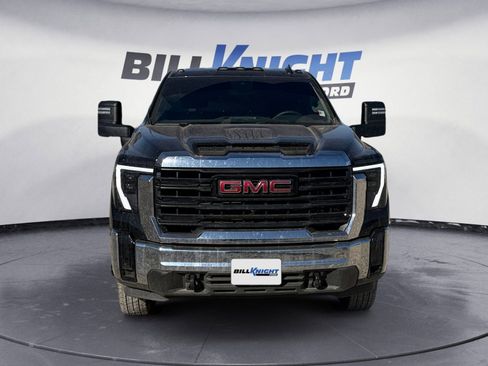 Used 2025 GMC Sierra 3500 Pro image 7