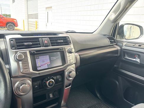 Used 2015 Toyota 4Runner SR5 RWD image 15