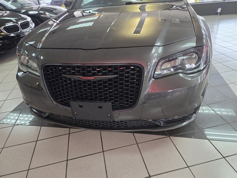 Used 2023 Chrysler 300 S RWD image 38