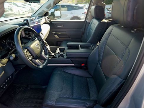 Used 2023 Toyota Tundra Limited AWD/4WD image 23
