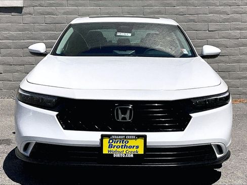 Used 2023 Honda Accord EX image 2