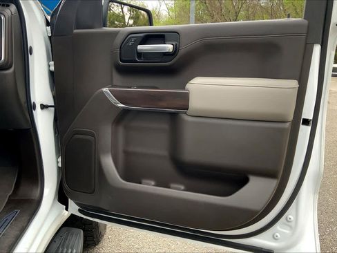 Used 2020 GMC Sierra 1500 SLT w/ SLT Premium Package image 23