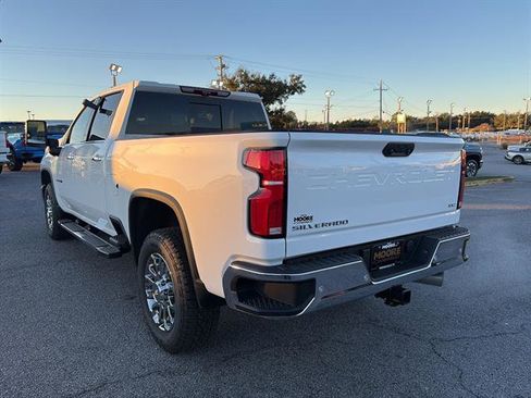 New 2026 Chevrolet Silverado 2500 LTZ w/ LTZ Plus Package AWD/4WD image 5