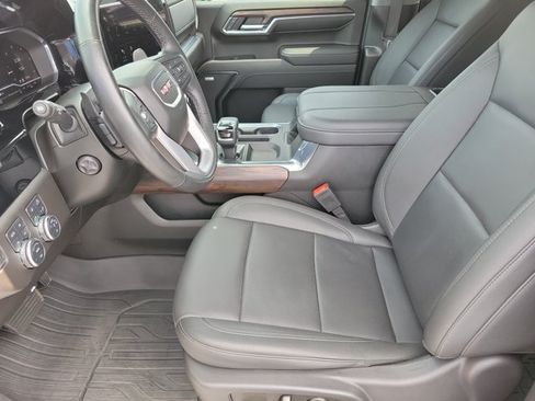 Used 2024 GMC Sierra 1500 SLT w/ SLT Premium Plus Package AWD/4WD image 12