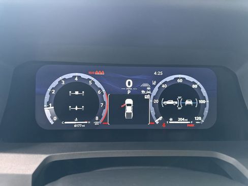 Certified 2025 Toyota Tacoma TRD Off-Road AWD/4WD image 10