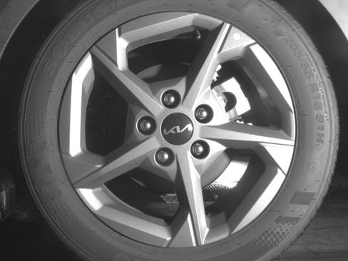 Used 2025 Kia K4 LXS image 14