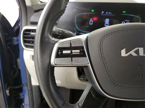 Used 2023 Kia Telluride EX image 25