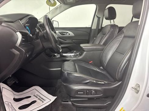 Used 2018 Chevrolet Traverse LT FWD image 26