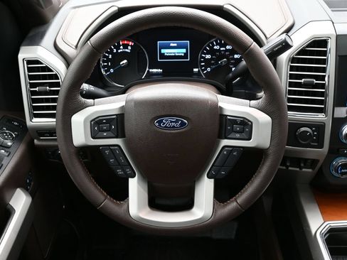 Used 2017 Ford F350 King Ranch w/ King Ranch Ultimate Package AWD/4WD image 15