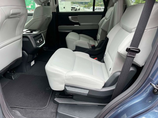 New 2027 Ford Expedition Platinum w/ Driver's Package AWD/4WD image 16