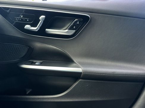 Used 2024 Mercedes-Benz C 300 Sedan image 32