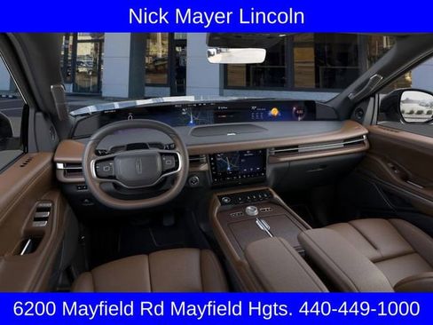 New 2026 Lincoln Navigator Reserve image 9