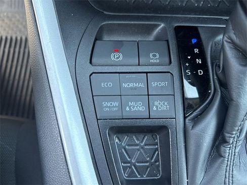 Used 2024 Toyota RAV4 XLE image 22