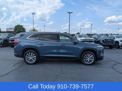 Used 2026 Buick Enclave Preferred FWD image 2