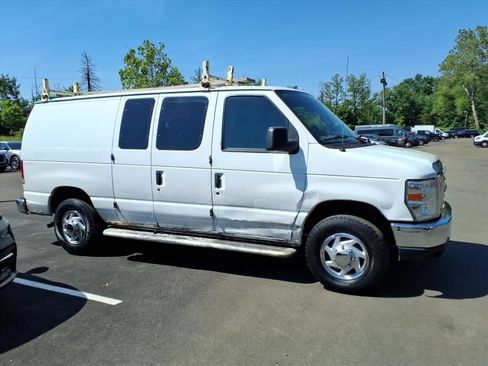 Used 2014 Ford E-250 and Econoline 250 w/ Power Group RWD image 16