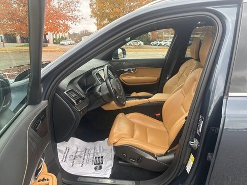 Used 2022 Volvo XC90 T6 Inscription image 9