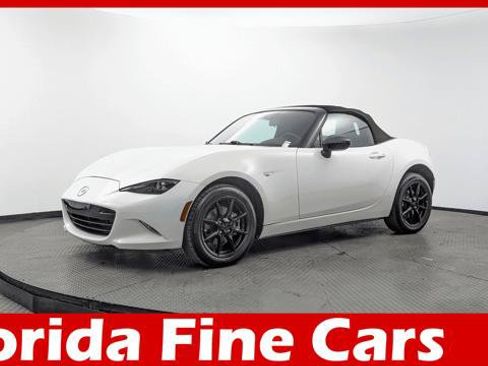Used 2016 MAZDA MX-5 Miata Sport RWD image 1