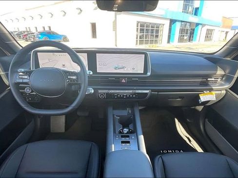 New 2025 Hyundai Ioniq 6 SEL image 5