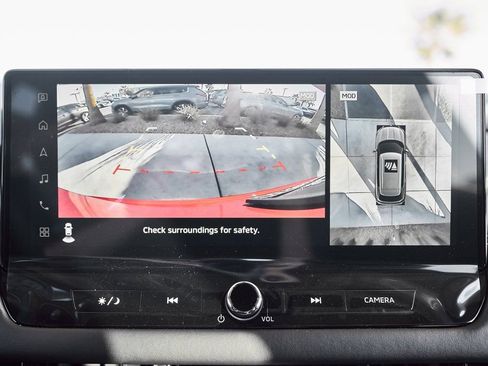 Used 2025 Mitsubishi Outlander SE image 50