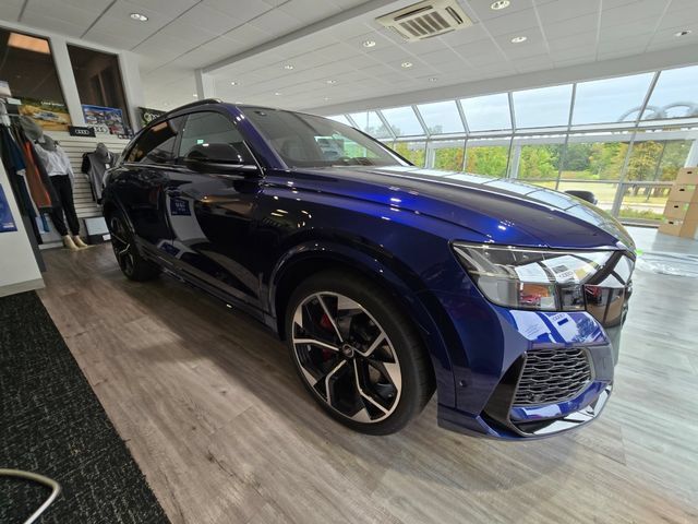 Used 2023 Audi RS Q8 w/ Black Optic Package AWD/4WD image 6