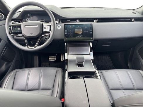 Used 2026 Land Rover Range Rover Evoque Dynamic SE AWD/4WD image 12