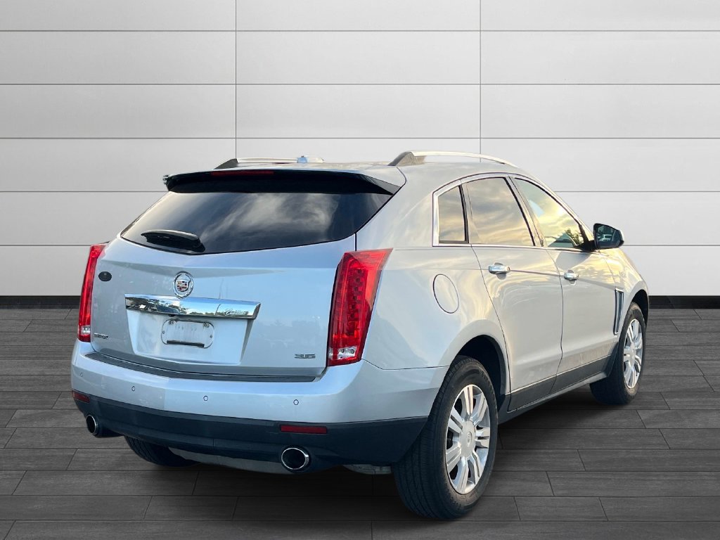Used 2016 Cadillac SRX Luxury FWD image 5