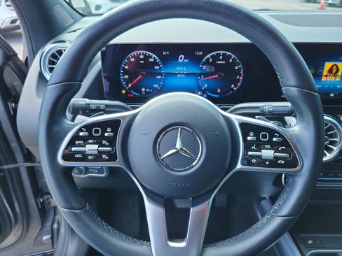 Certified 2022 Mercedes-Benz GLA 250 image 28