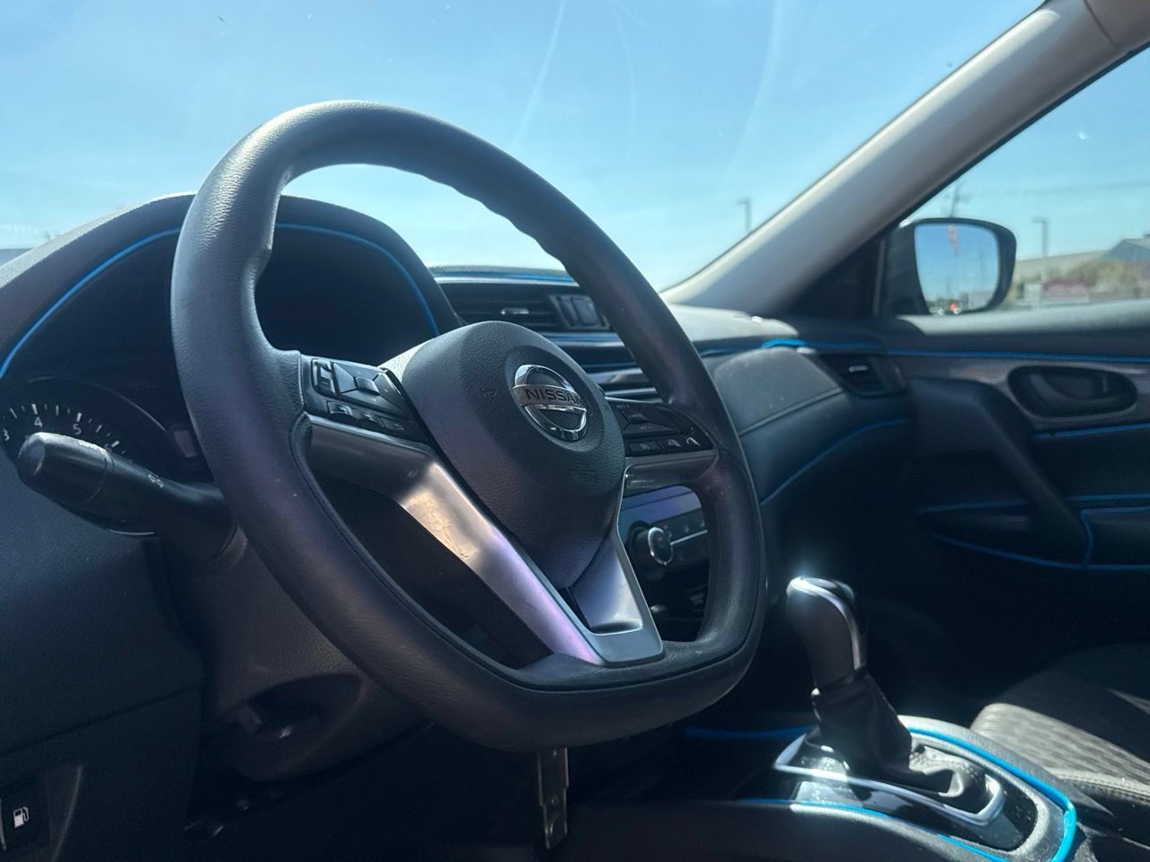 Used 2019 Nissan Rogue S FWD image 38