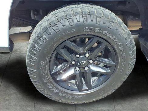 Used 2022 Chevrolet Silverado 1500 LT Trail Boss AWD/4WD image 8