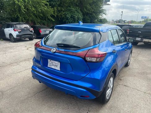 Used 2021 Nissan Kicks S image 6