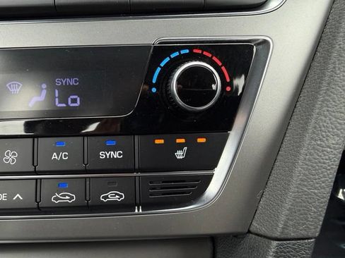 Used 2017 Hyundai Sonata Limited FWD image 31