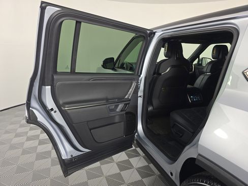 Used 2024 Rivian R1S Adventure AWD/4WD image 17