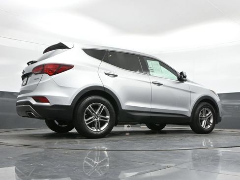 Used 2017 Hyundai Santa Fe Sport FWD image 40