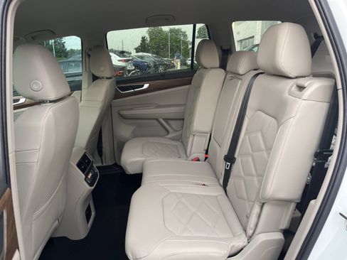 New 2026 Volkswagen Atlas SE FWD image 25