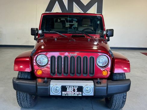 Used 2011 Jeep Wrangler Sahara w/ Connectivity Group AWD/4WD image 3