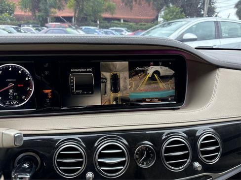 Used 2016 Mercedes-Benz S 550 Sedan image 23