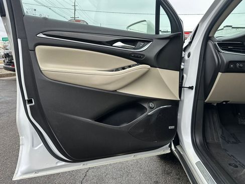 Used 2020 Buick Enclave Premium w/ Sun and Sites Package image 9