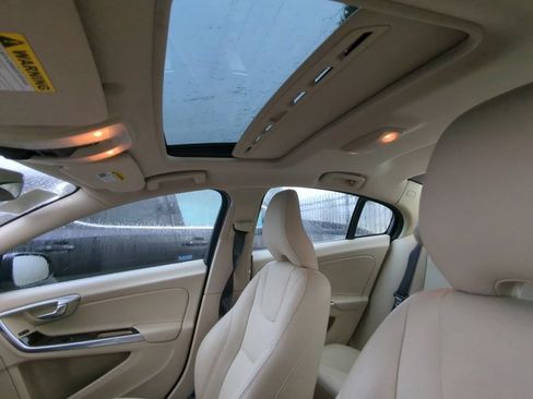 Used 2015 Volvo S60 T5 Premier FWD image 9