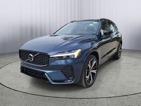 Used 2023 Volvo XC60 B5 Ultimate w/ Protection Package Premier image 9