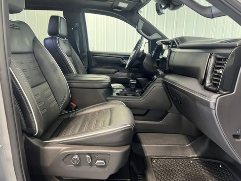 Used 2024 GMC Sierra 1500 AT4X AWD/4WD image 32