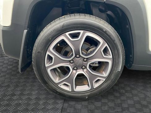 Used 2018 Jeep Renegade Limited w/ UConnect 8.4 Nav Group image 33