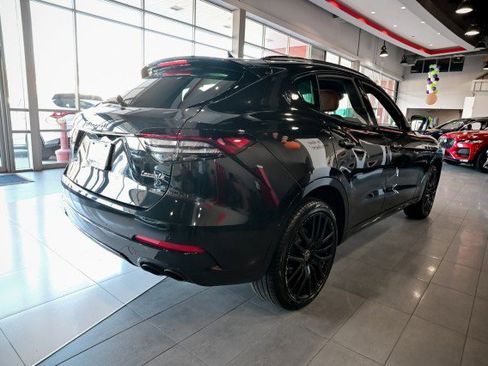 Used 2022 Maserati Levante GT image 5