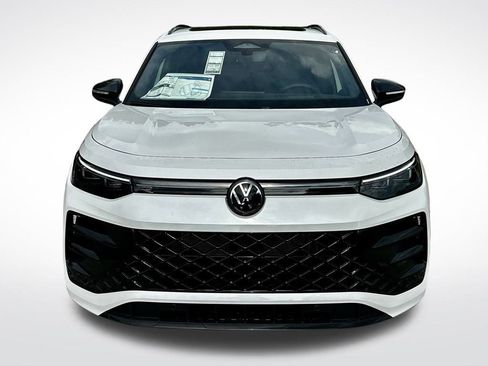 New 2026 Volkswagen Tiguan SE R-Line image 2