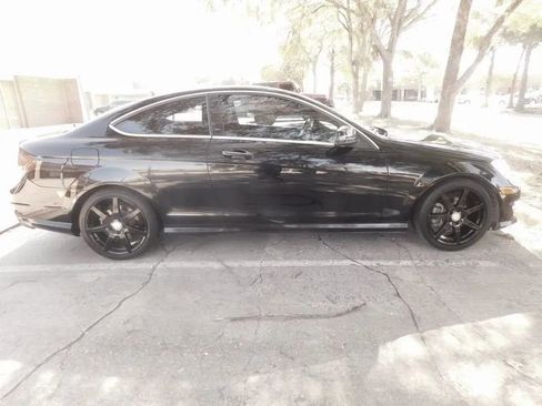Used 2015 Mercedes-Benz C 250 C 250 Coupe 2D image 5
