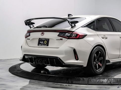 Used 2024 Honda Civic Type R image 22