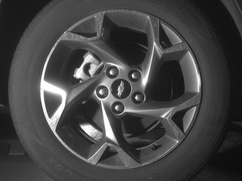 Used 2025 Chevrolet Trax LT w/ LT Convenience Package FWD image 15