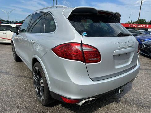 Used 2014 Porsche Cayenne Turbo S AWD/4WD image 37